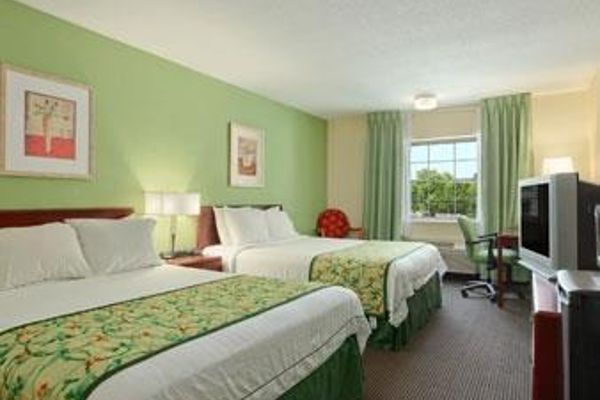 Baymont Inn and Suites Jefferson City